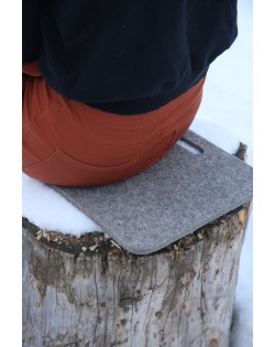 Our Haunold seat pads of fulled felt offer comfort at home, outdoors or on a hiking tour