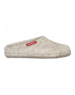 Hausschuh Alma slippers , einfache Filzpantoffeln von Haunold, Etikett braun-Erde, Bergschaf-Wolle und deutsche Merino