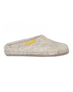 Hausschuh Alma slippers , einfache Filzpantoffeln von Haunold, Etikett gelb - Sonne, Bergschaf-Wolle und deutsche Merino