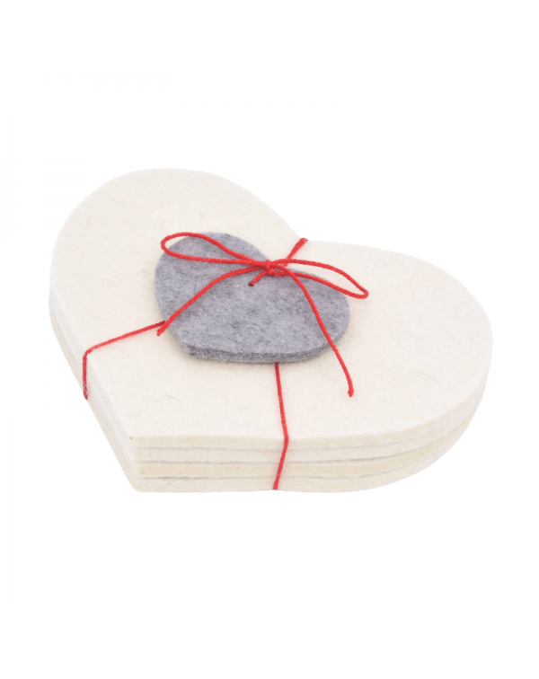Glass coasters heart, 4 pieces of Haunold fulled felt, wool white thin