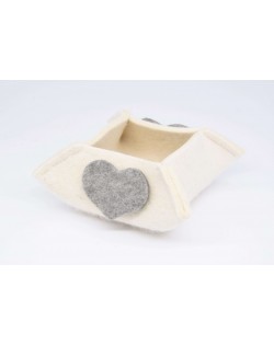 Haunold felt box of fine merino wool, wool white with grey hearts, small