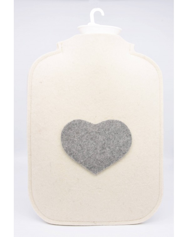 Copri borsa acqua calda di pregiato feltro follato Haunold, bianco lana con cuore grigio sul davanti Copri borsa acqua calda di pregiato feltro follato Haunold, bianco lana con cuore grigio sul davanti